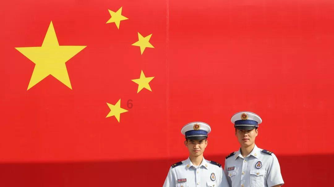 上升的白气球